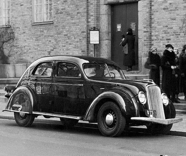 Volvo PV36